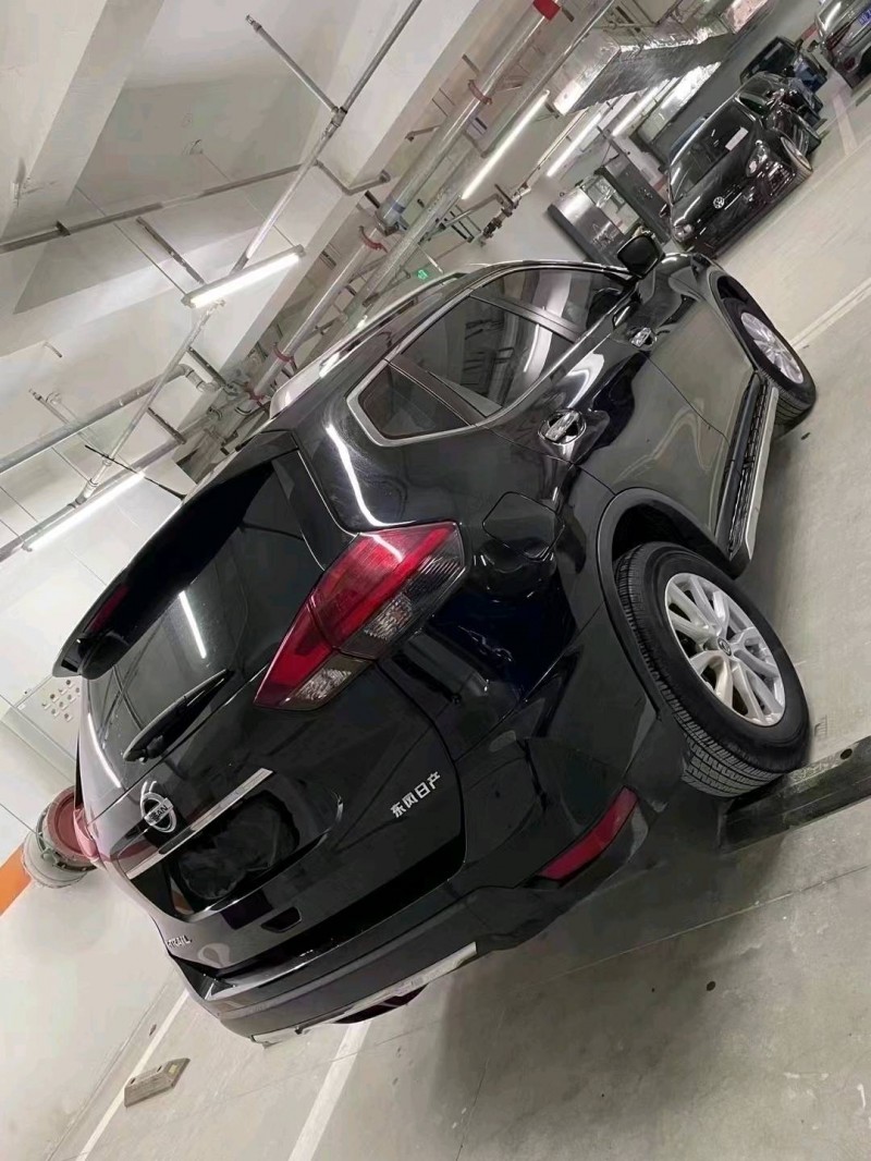 成都21年日产奇骏6