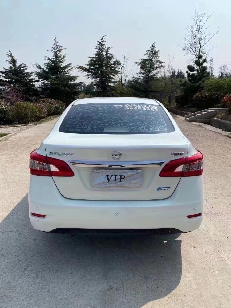 青岛15年日产轩逸7