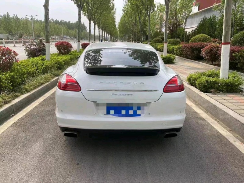 淄博12年保时捷帕拉梅拉5