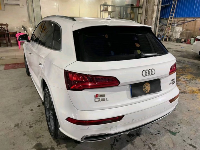 中山19年奥迪Q57