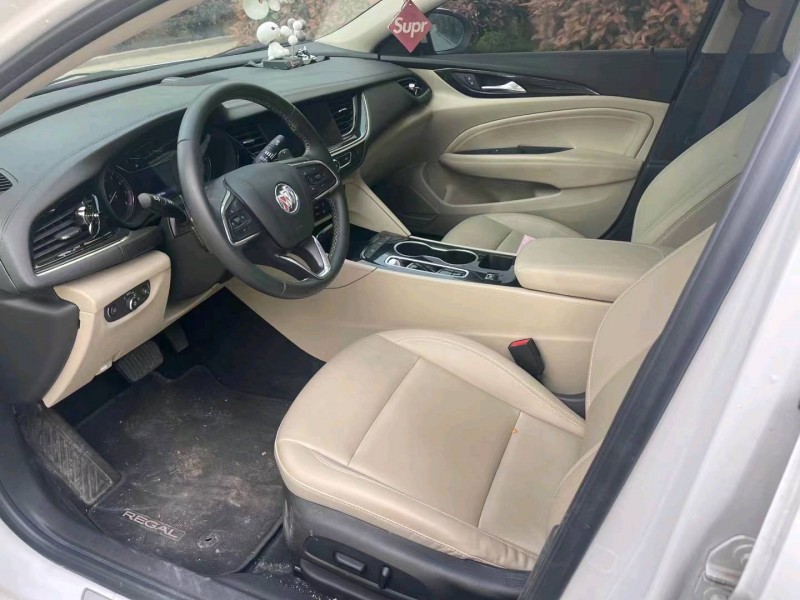 青岛21年别克君威8