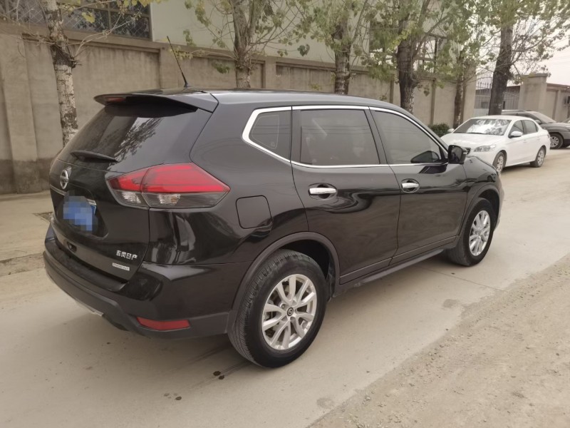 保定19年日产奇骏5