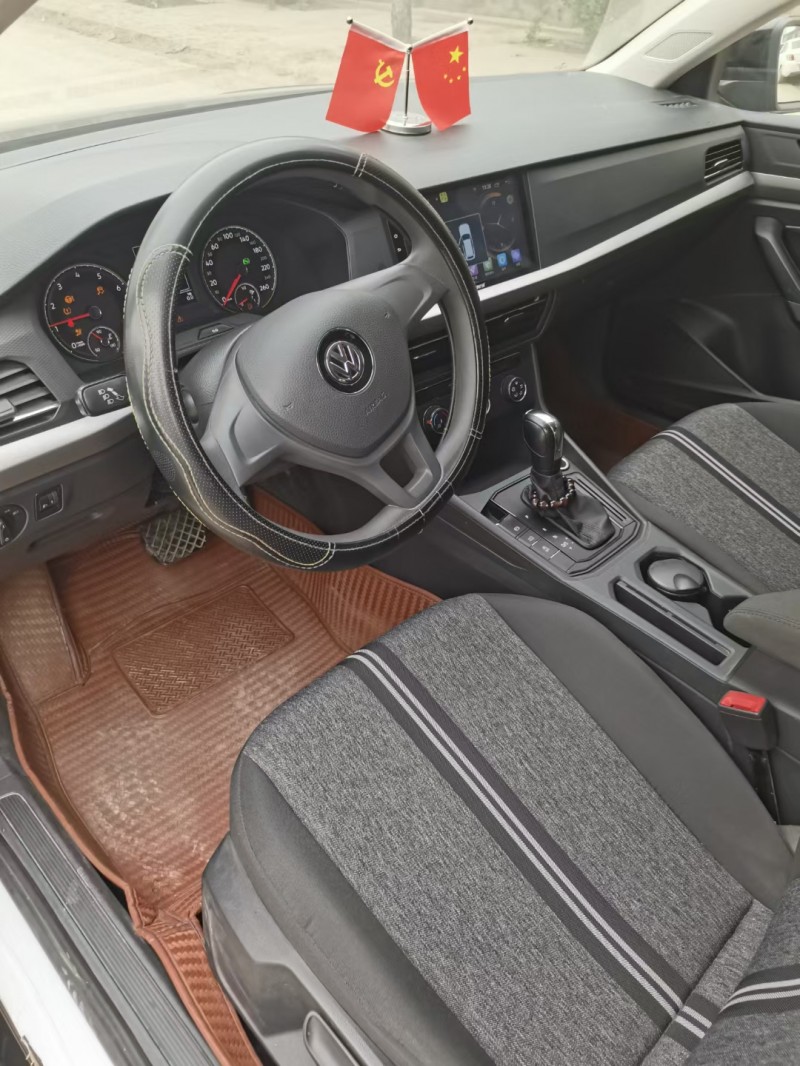 保定19年大众朗逸7