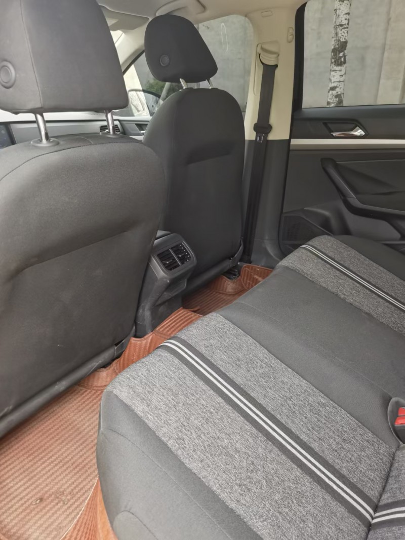 保定19年大众朗逸8