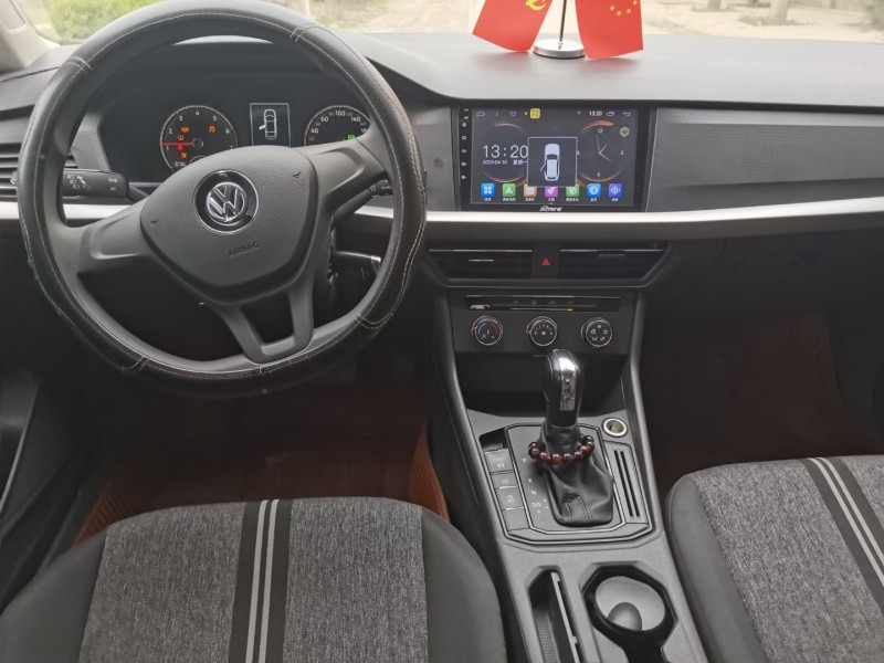 保定19年大众朗逸9