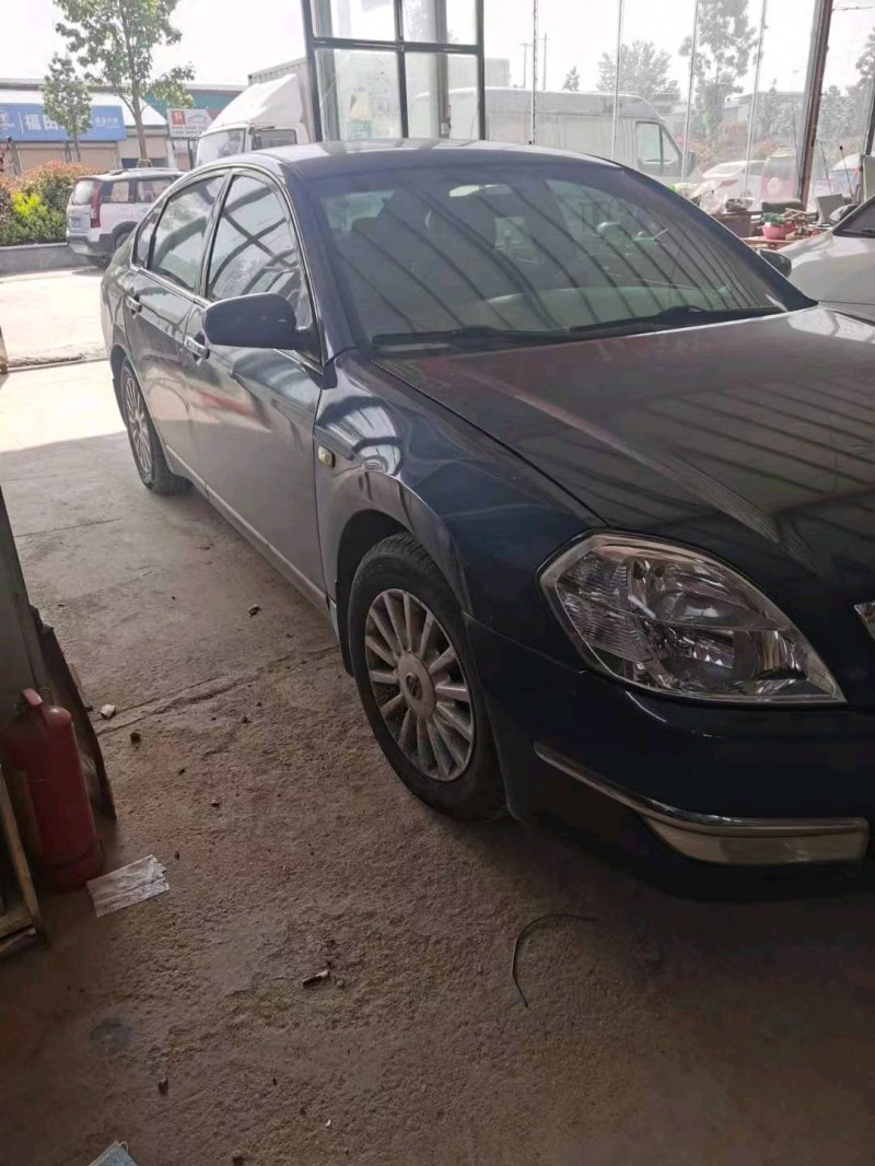 菏泽07年日产天籁2