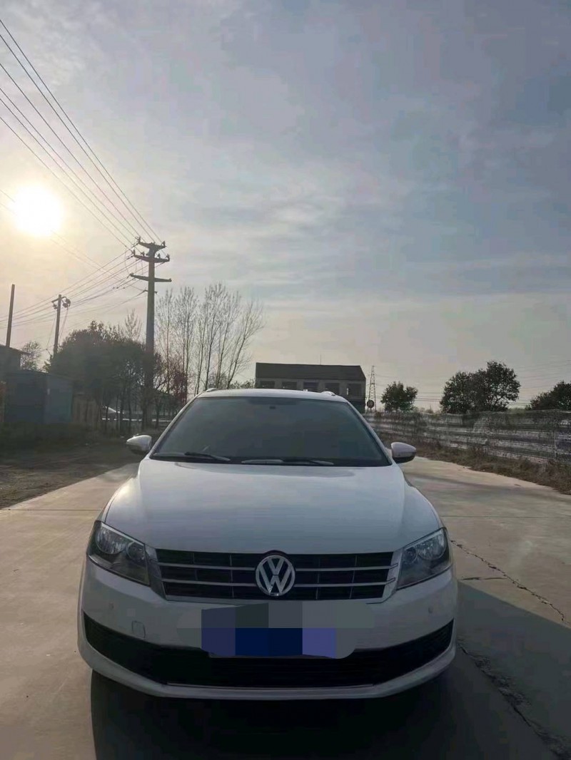 济南15年大众朗行1