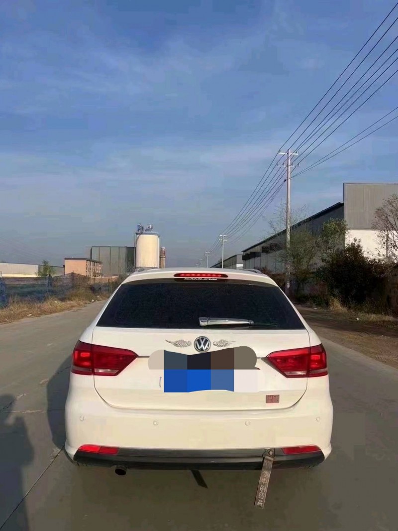 济南15年大众朗行6