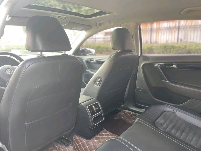 济宁15年大众迈腾4