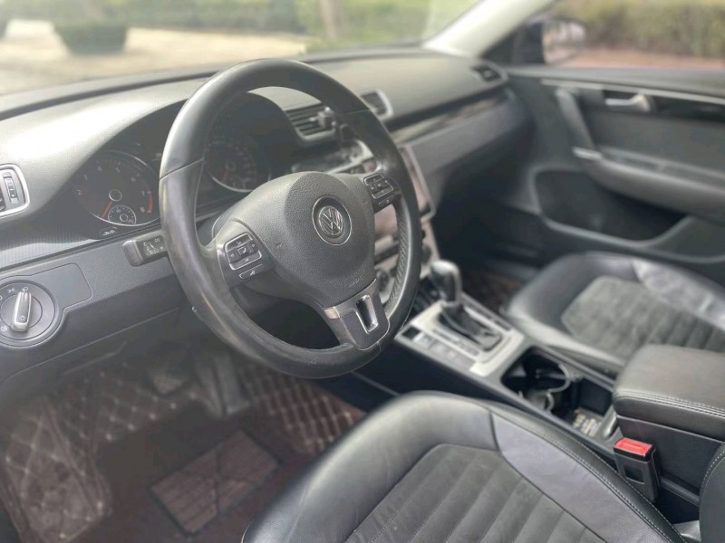 济宁15年大众迈腾6