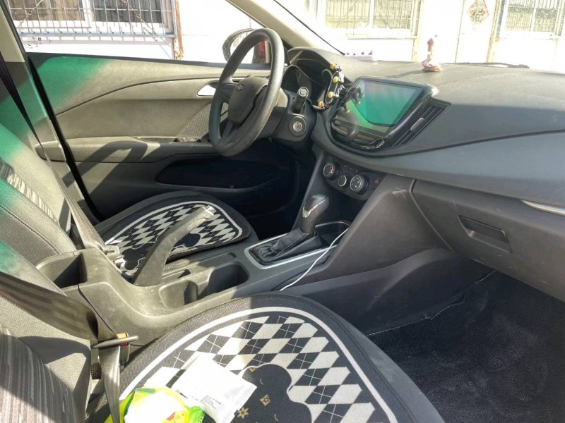 济宁17年雪佛兰科沃兹4