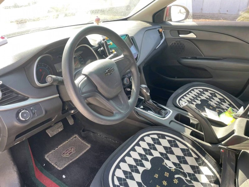 济宁17年雪佛兰科沃兹6