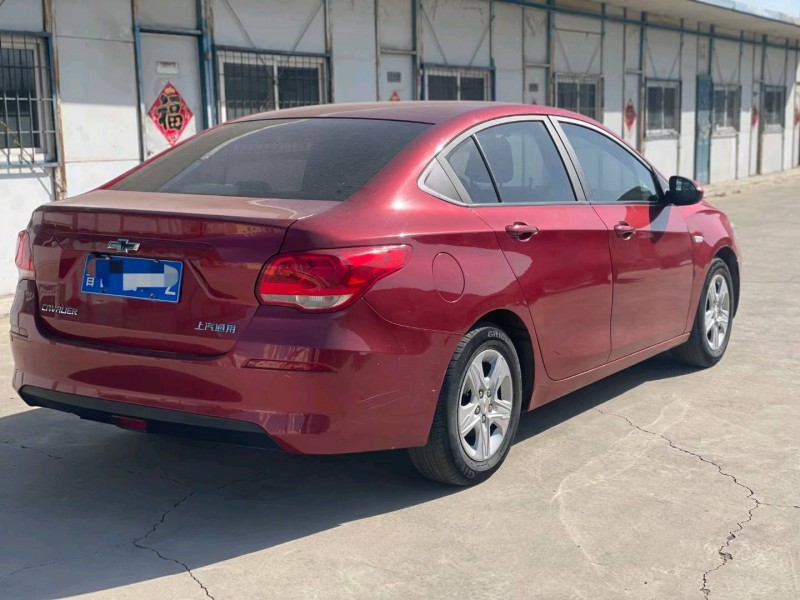 济宁17年雪佛兰科沃兹8