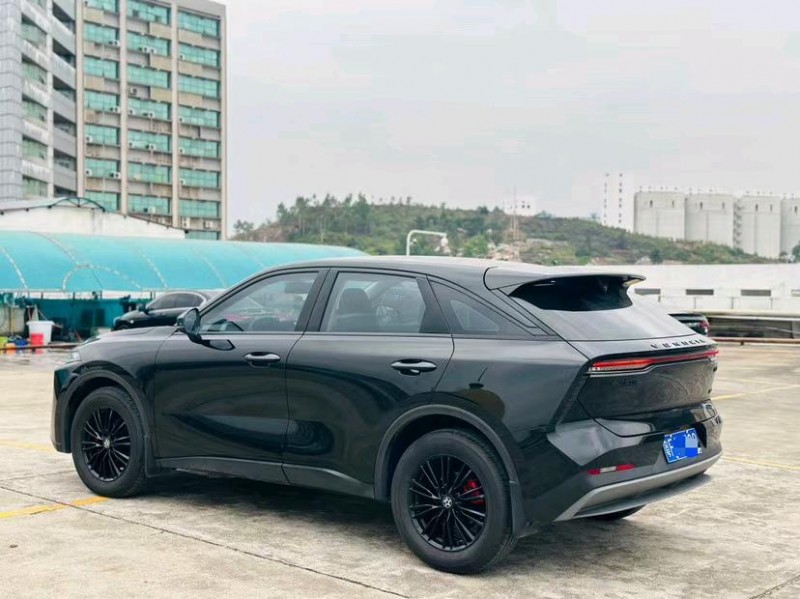 东莞22年启辰大V7