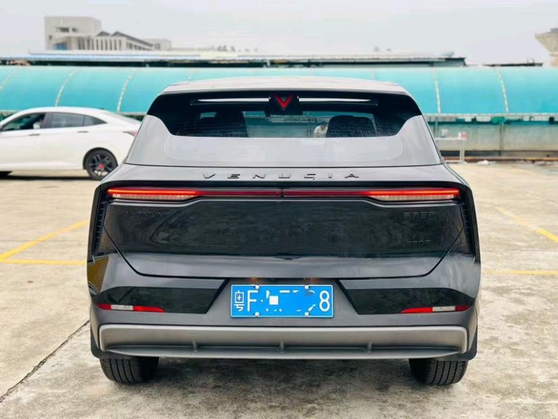 东莞22年启辰大V9
