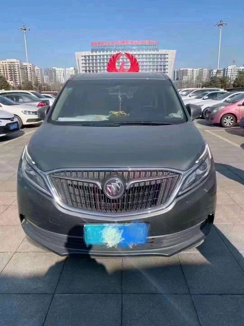 临沂18年别克GL81