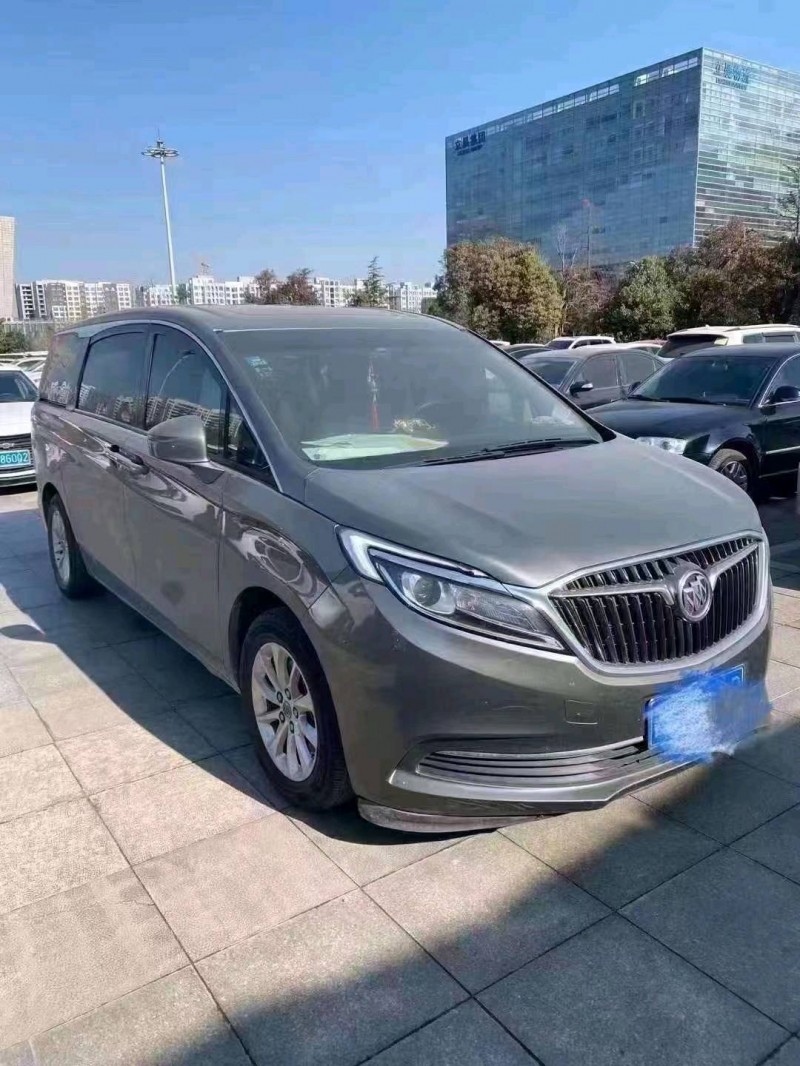 临沂18年别克GL83