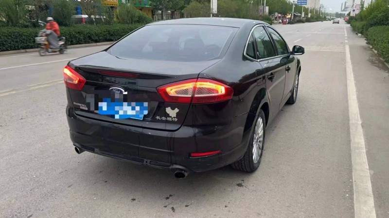 淄博11年福特蒙迪欧-致胜3