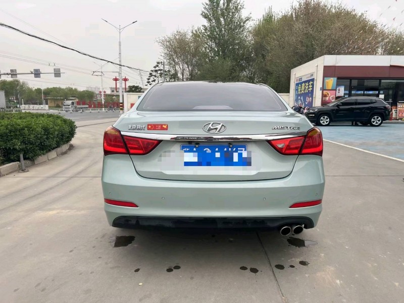 保定13年现代名图9