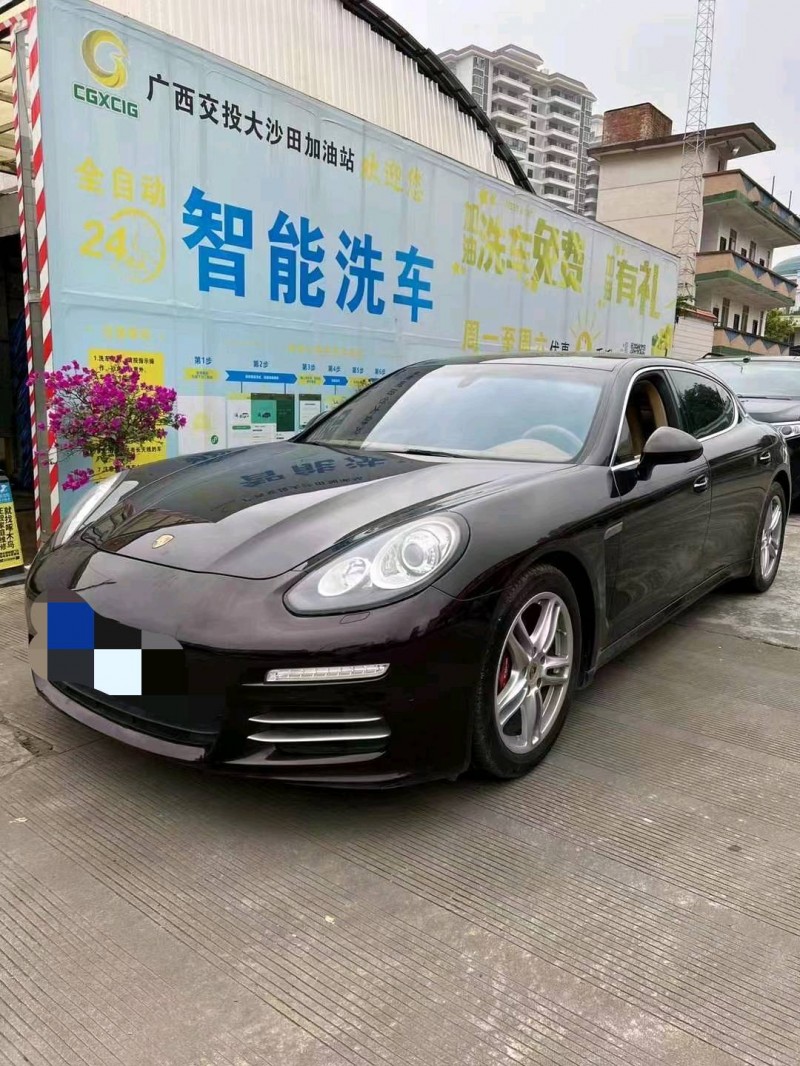 重庆15年保时捷帕拉梅拉2