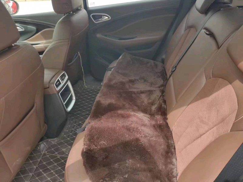 徐州17年别克昂科威5