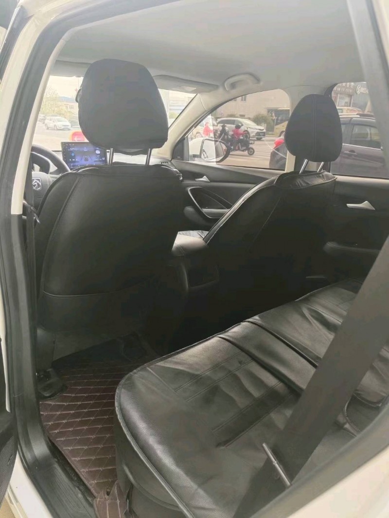 保定19年宝骏5305