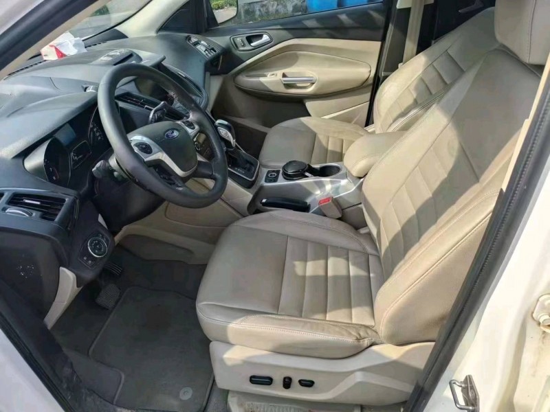 烟台15年福特翼虎9