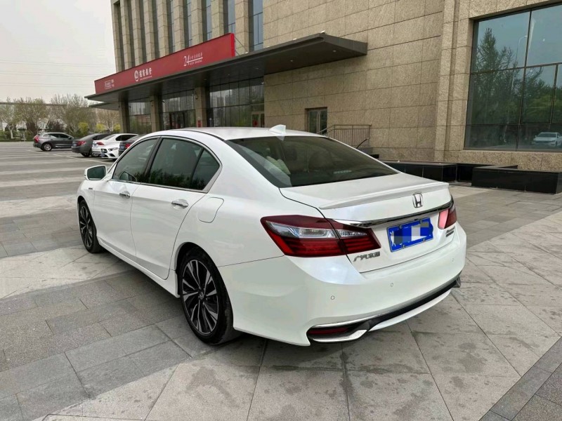 廊坊17年本田雅阁3