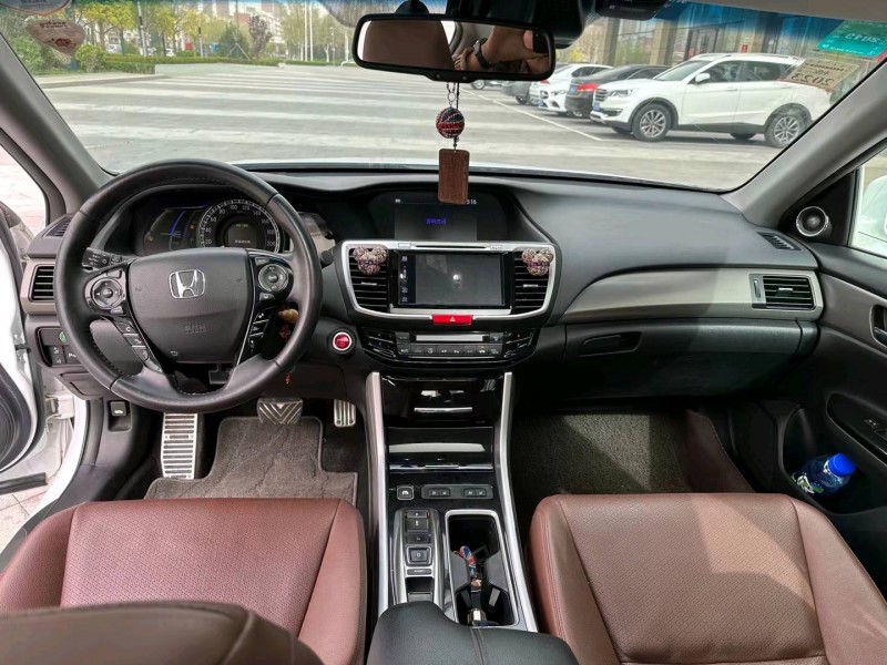 廊坊17年本田雅阁8