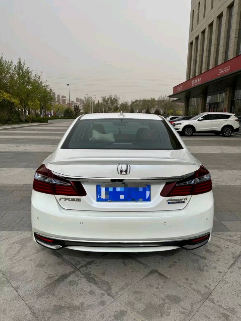 廊坊17年本田雅阁9