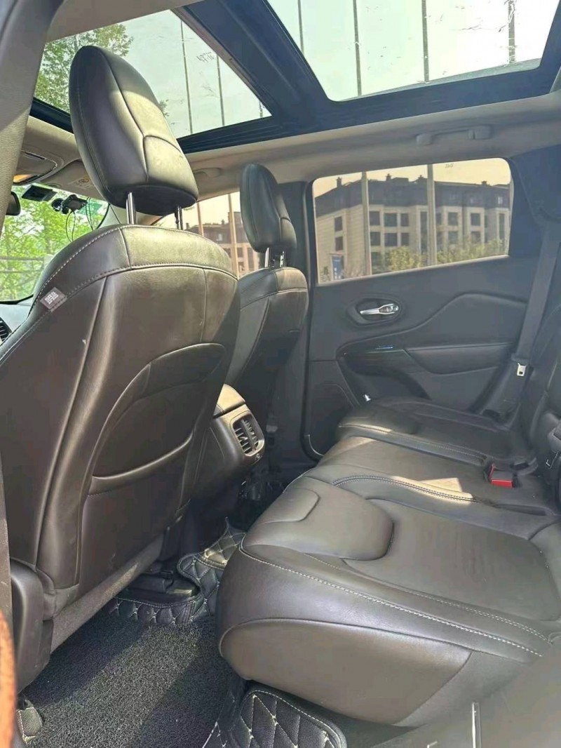 淄博15年Jeep自由光4