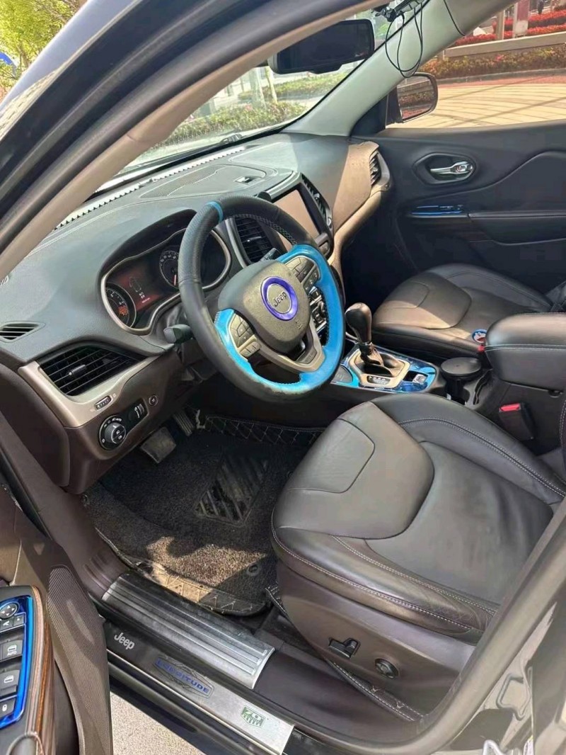 淄博15年Jeep自由光6