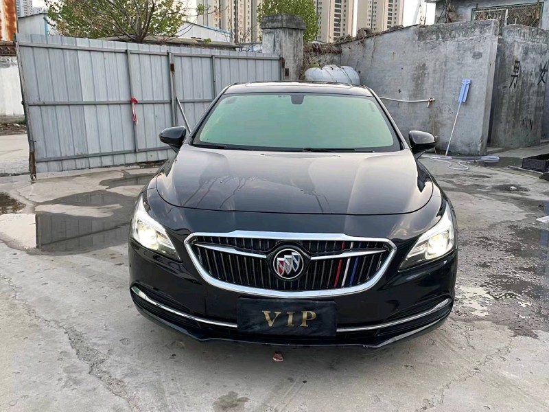 济宁16年别克君越1