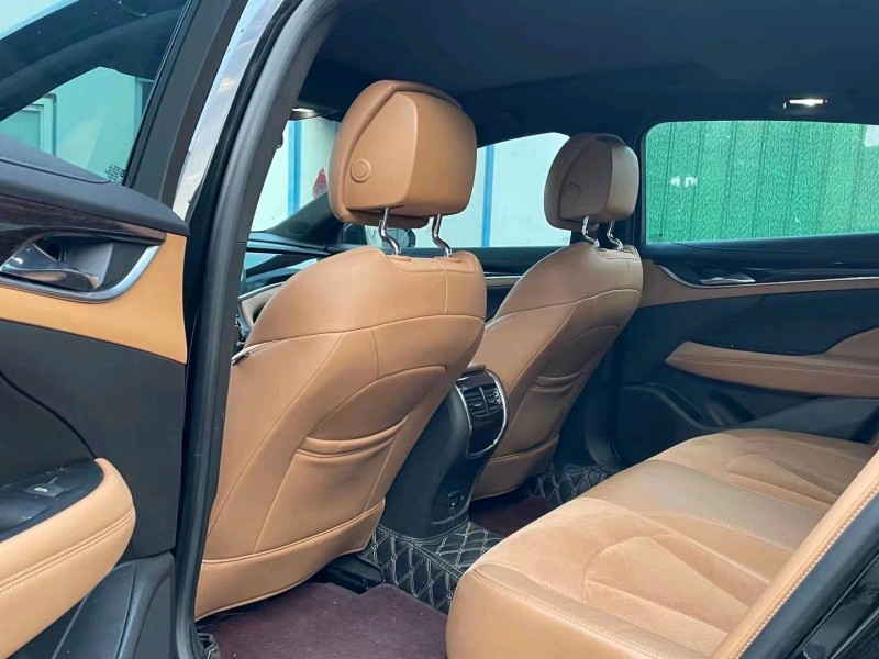 济宁16年别克君越6