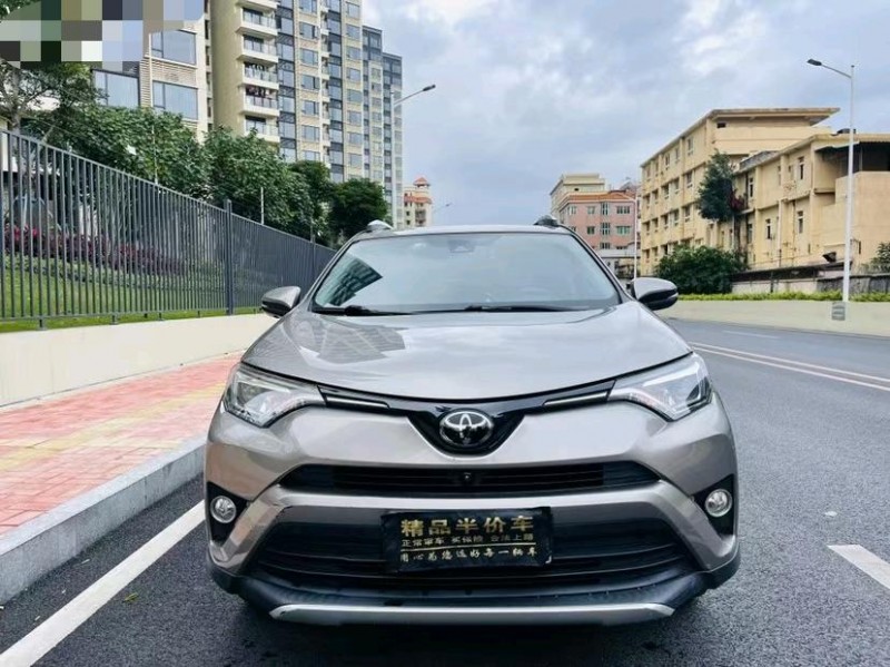 东莞18年丰田RAV4荣放1