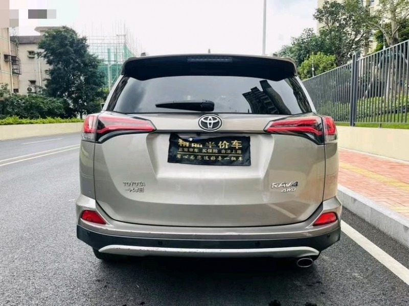 东莞18年丰田RAV4荣放9