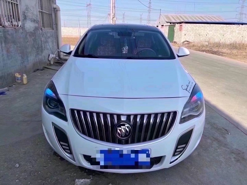 青岛15年别克君威1