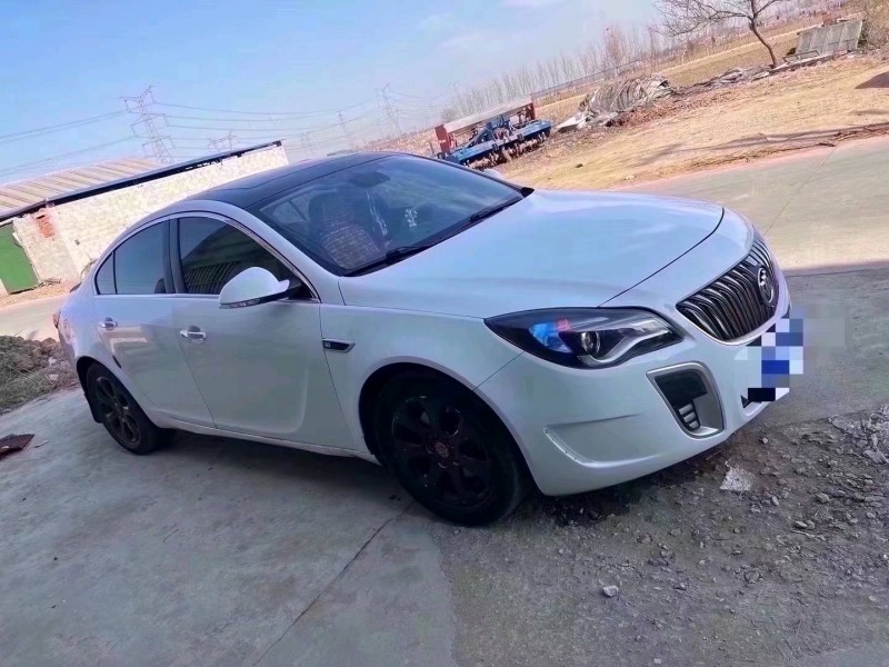 青岛15年别克君威2