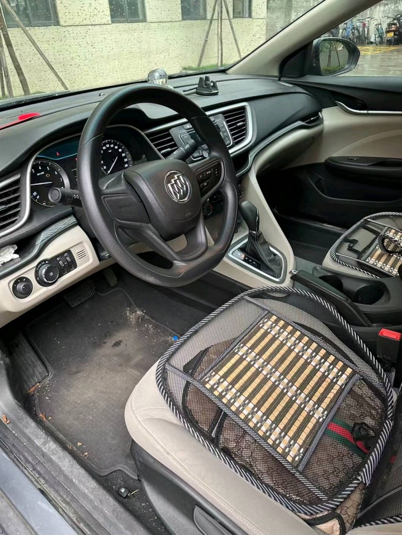 广州19年别克英朗5