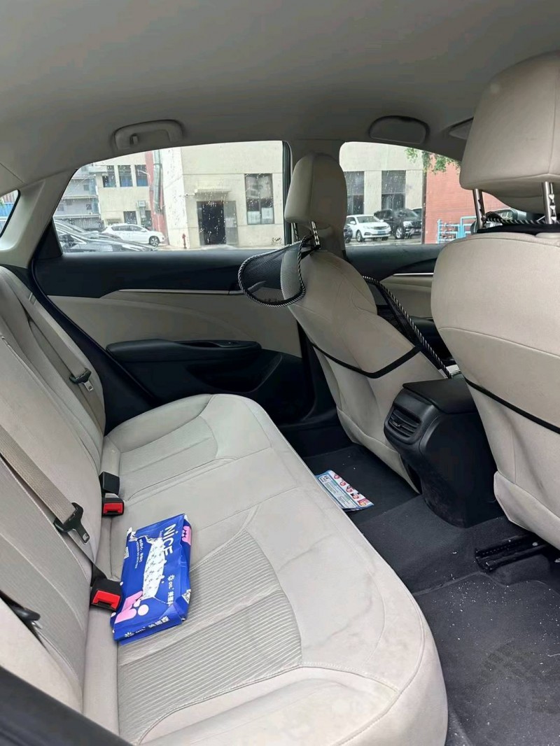 广州19年别克英朗7