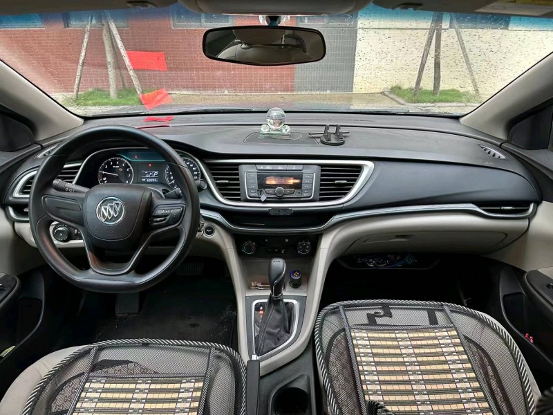 广州19年别克英朗8