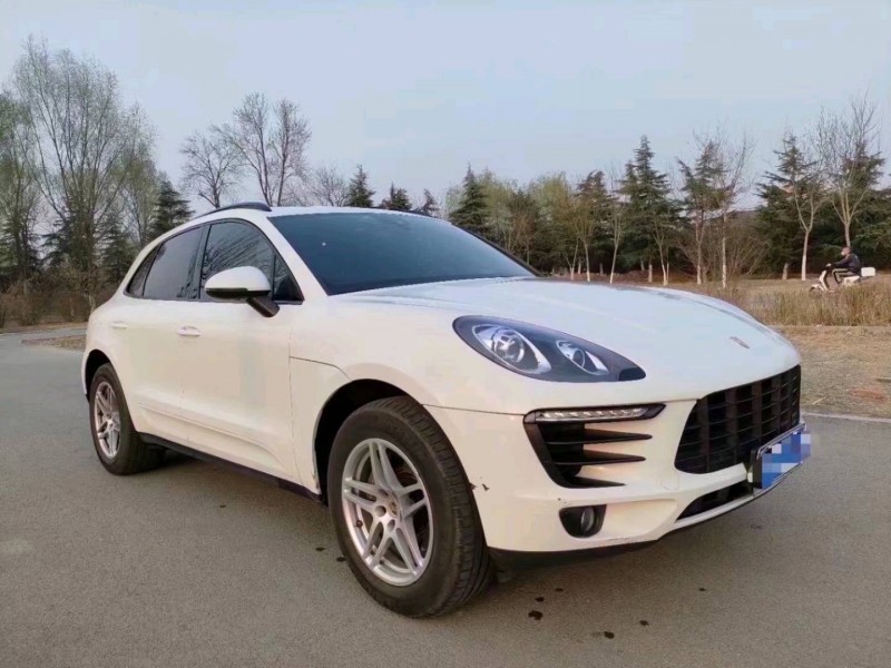 青岛18年保时捷Macan5