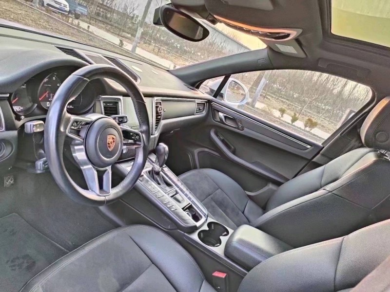 青岛18年保时捷Macan7