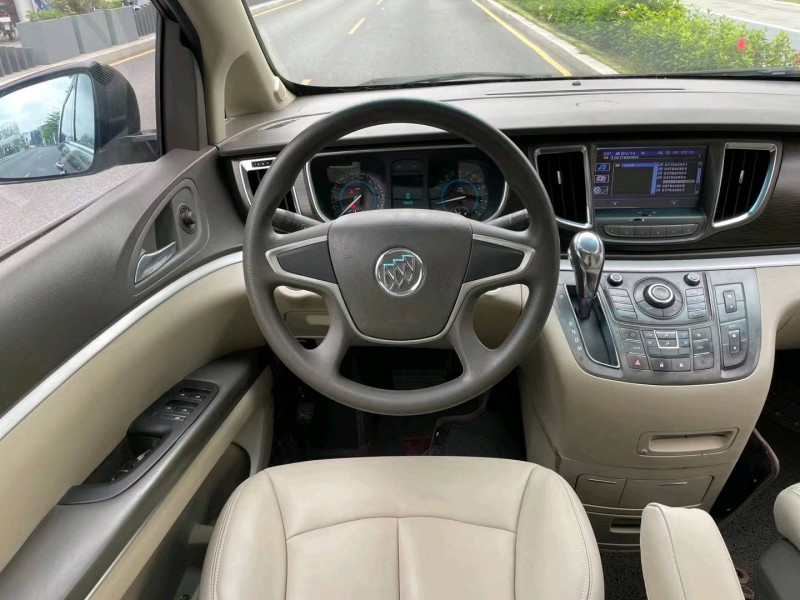 广州13年别克GL86