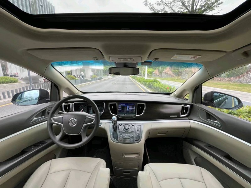 广州13年别克GL87