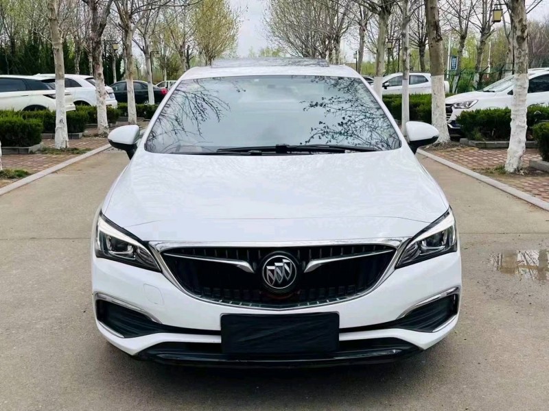 聊城18年别克威朗1