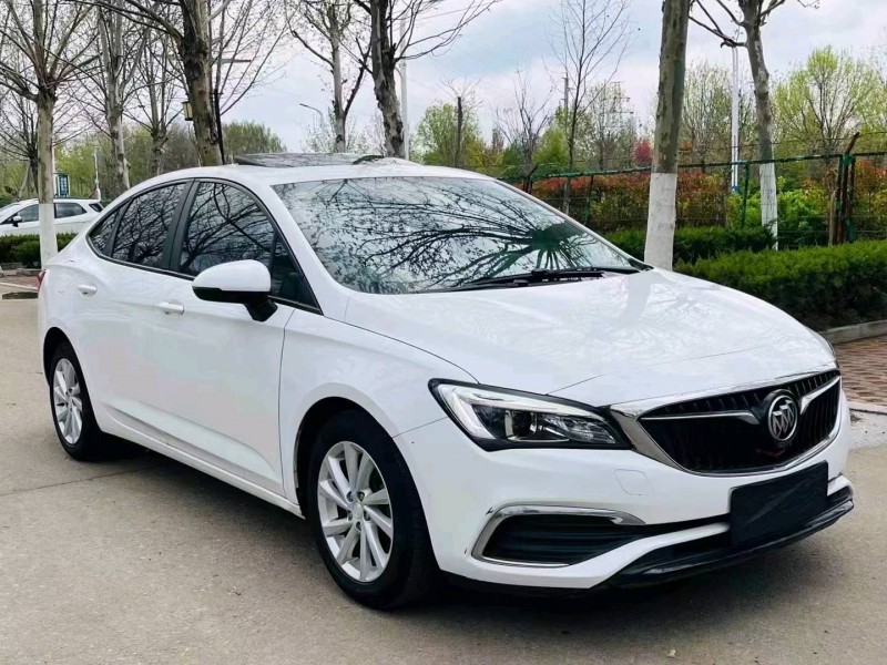 聊城18年别克威朗3