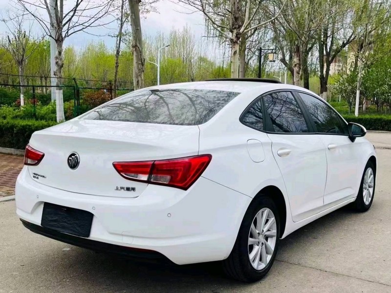 聊城18年别克威朗7