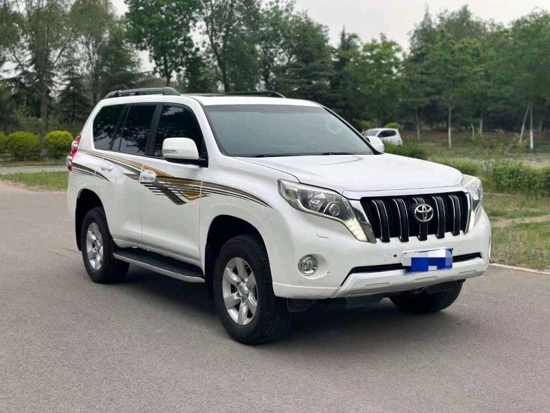 济南14年丰田普拉多2