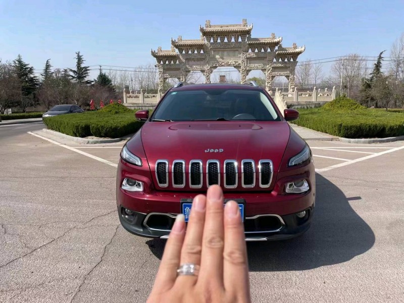 东营18年Jeep自由光1